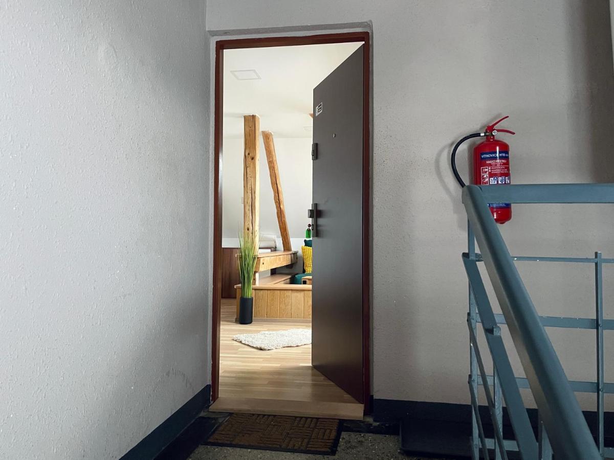 U Lupka - Ostrava Appartement Buitenkant foto