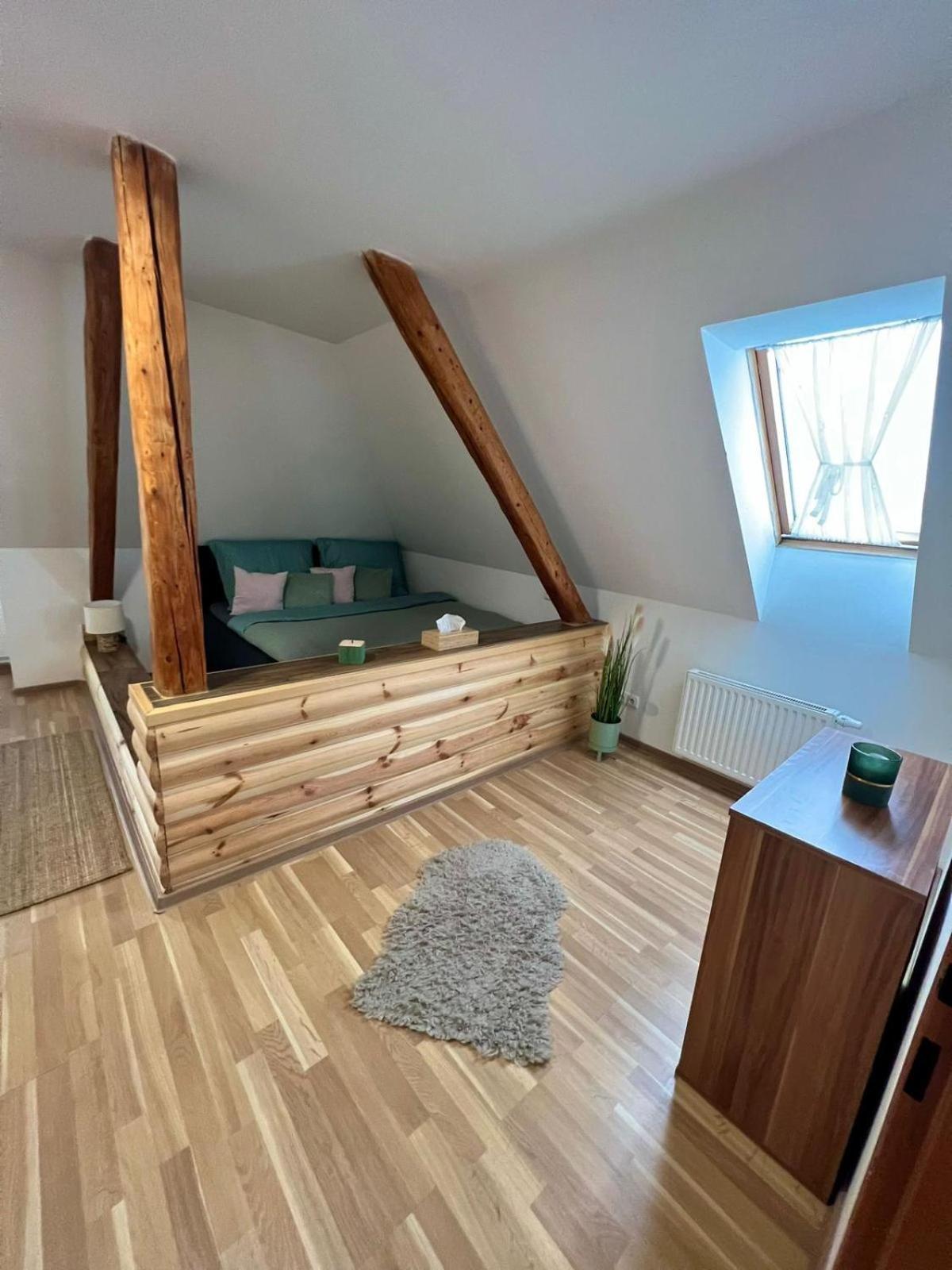 U Lupka - Ostrava Appartement Buitenkant foto