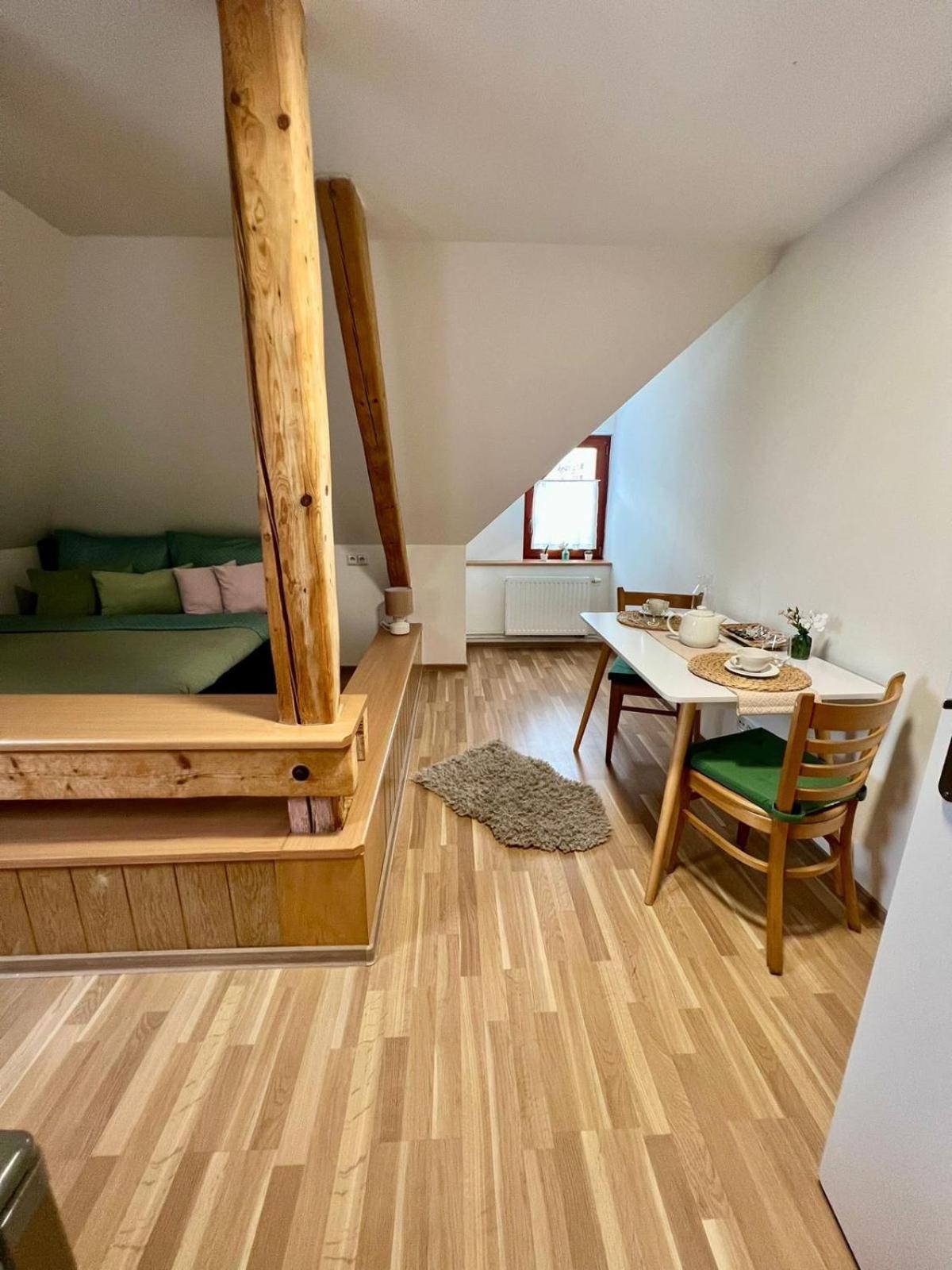 U Lupka - Ostrava Appartement Buitenkant foto